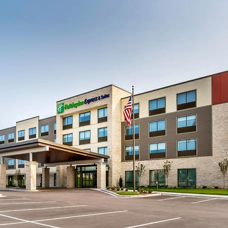 Holiday Inn Express & Suites - Milwaukee West Allis By Ihg Extérieur photo