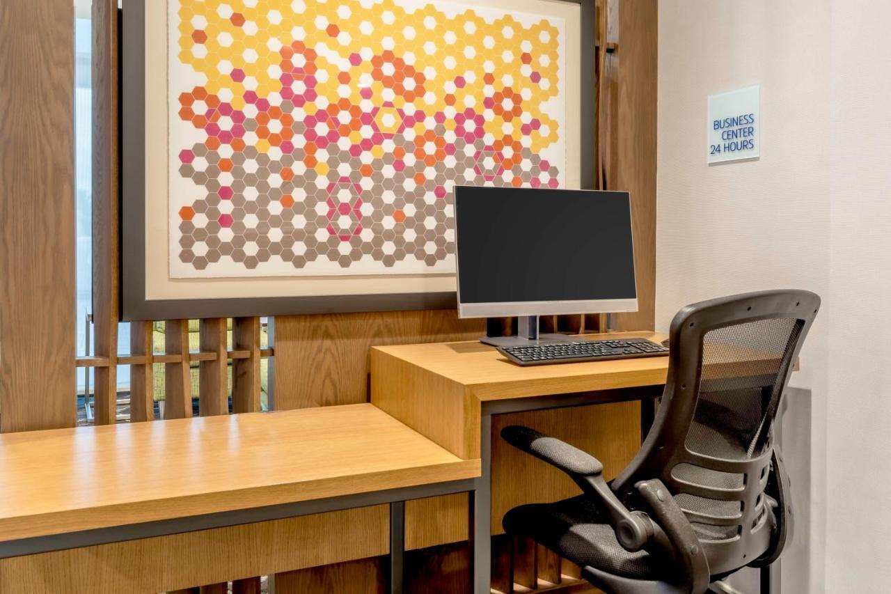 Holiday Inn Express & Suites - Milwaukee West Allis By Ihg Extérieur photo