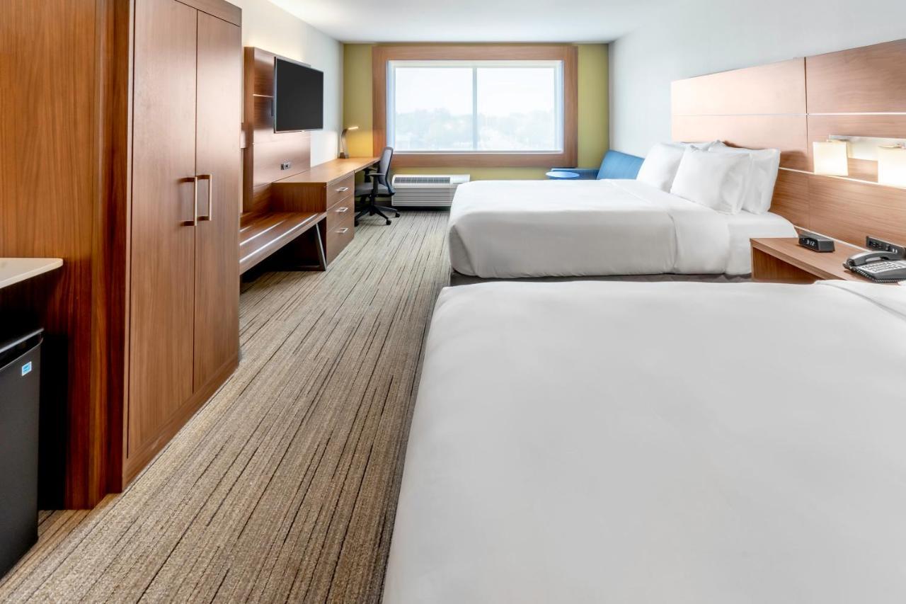 Holiday Inn Express & Suites - Milwaukee West Allis By Ihg Extérieur photo